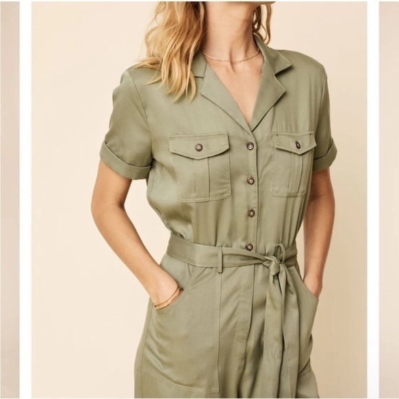 UNTUCKit Jumpsuit  Woman’s size large earthy‎ green minimalist - Picture 14 of 15